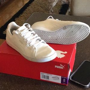 Puma Women’s White Smash Shoes